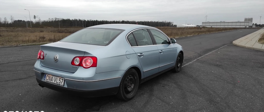 Volkswagen Passat cena 11400 przebieg: 225000, rok produkcji 2005 z Wiązów małe 37